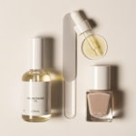 Productos para el cuidado de las uñas como fortalecedor, aceite y lima profesional