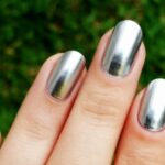 Cómo hacer efecto espejo en las uñas