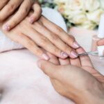 Diseño de uñas inspirado en el espacio y las galaxias