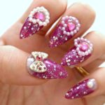 Diseños de uñas acrílicas para chicas rockeras y rebeldes