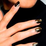 Diseños de uñas con efecto metálico: brillantez y elegancia
