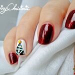 Diseños de uñas con pedrería y strass: para un toque glamoroso