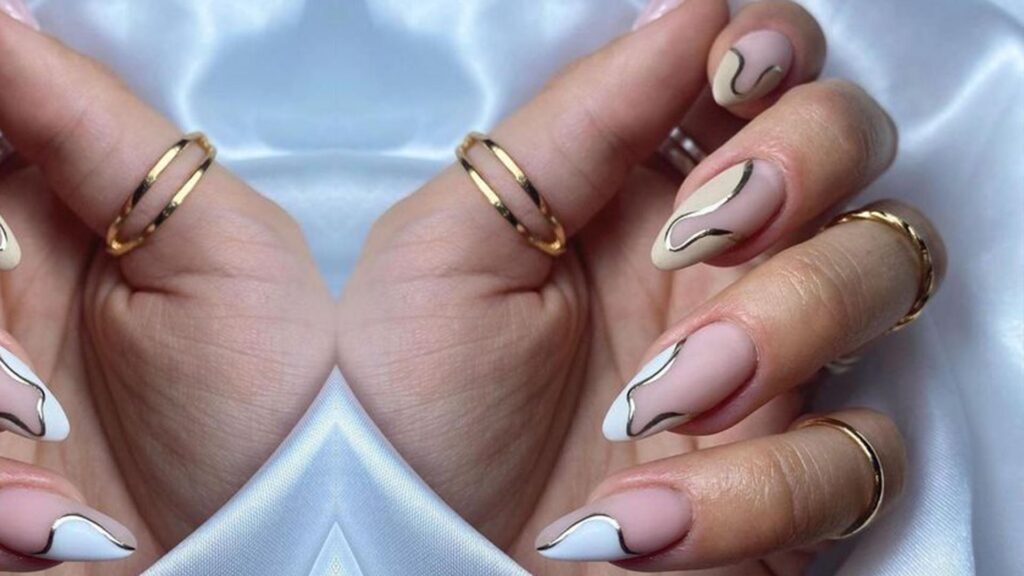 Diseños de uñas creativos y fuera de lo común