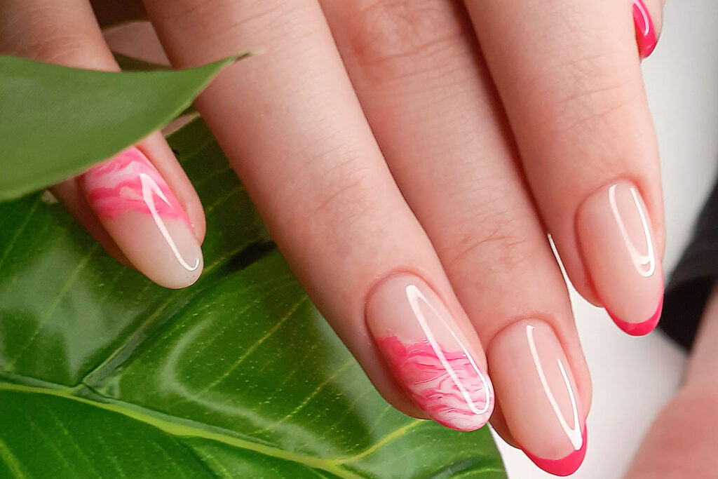 El poder del nail art en colores neón