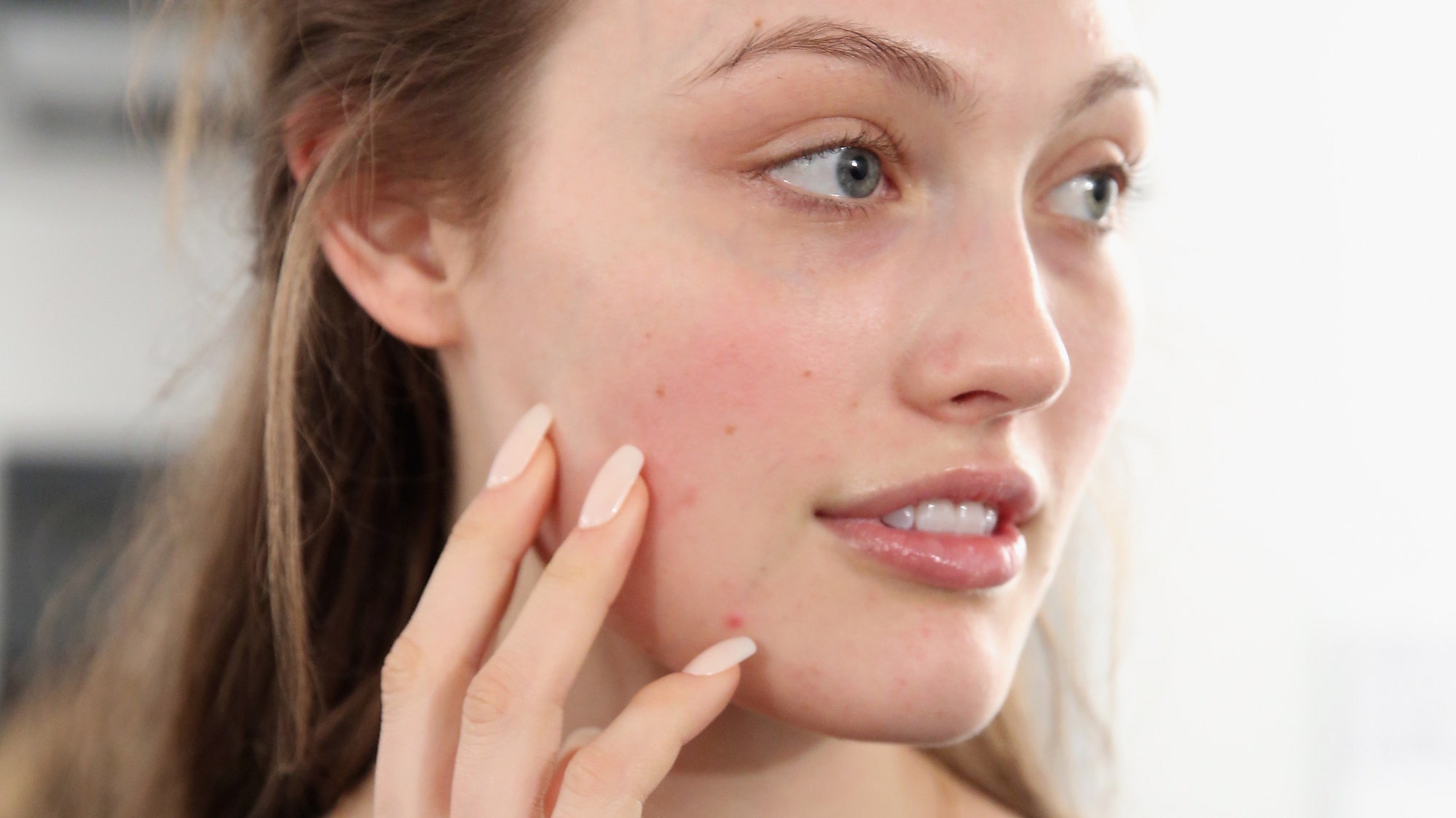 Estampados holográficos que te harán brillar