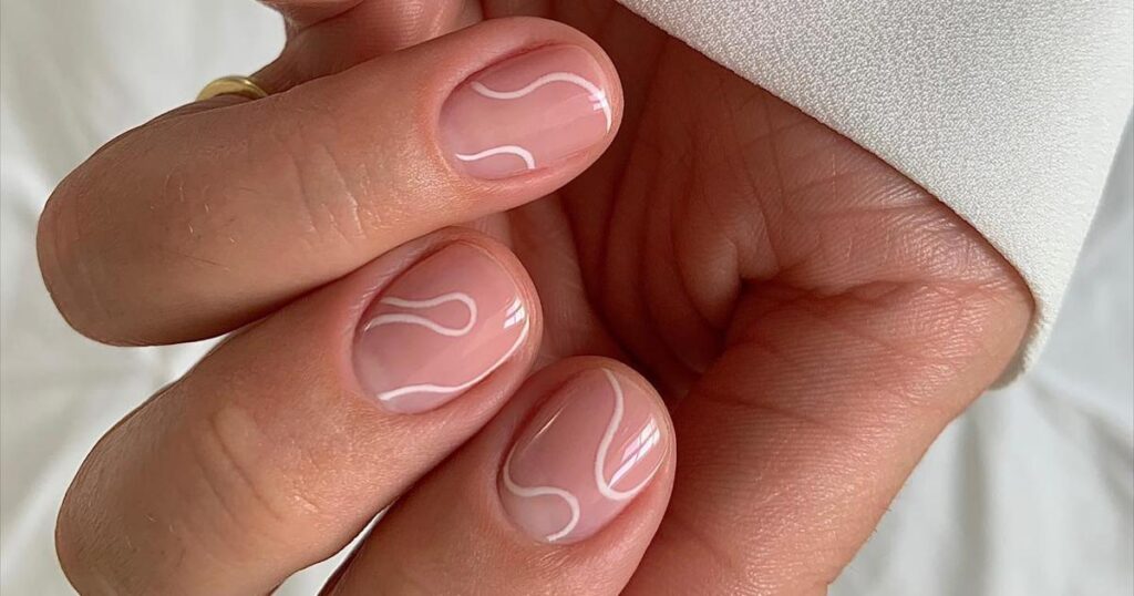 Ideas creativas para decorar tus uñas con glitter