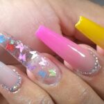 Ideas de nail art con diseños abstractos para un toque artístico