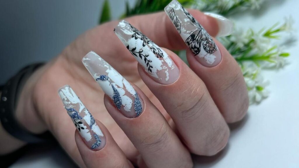 Ideas de nail art en tonos brillantes y llamativos