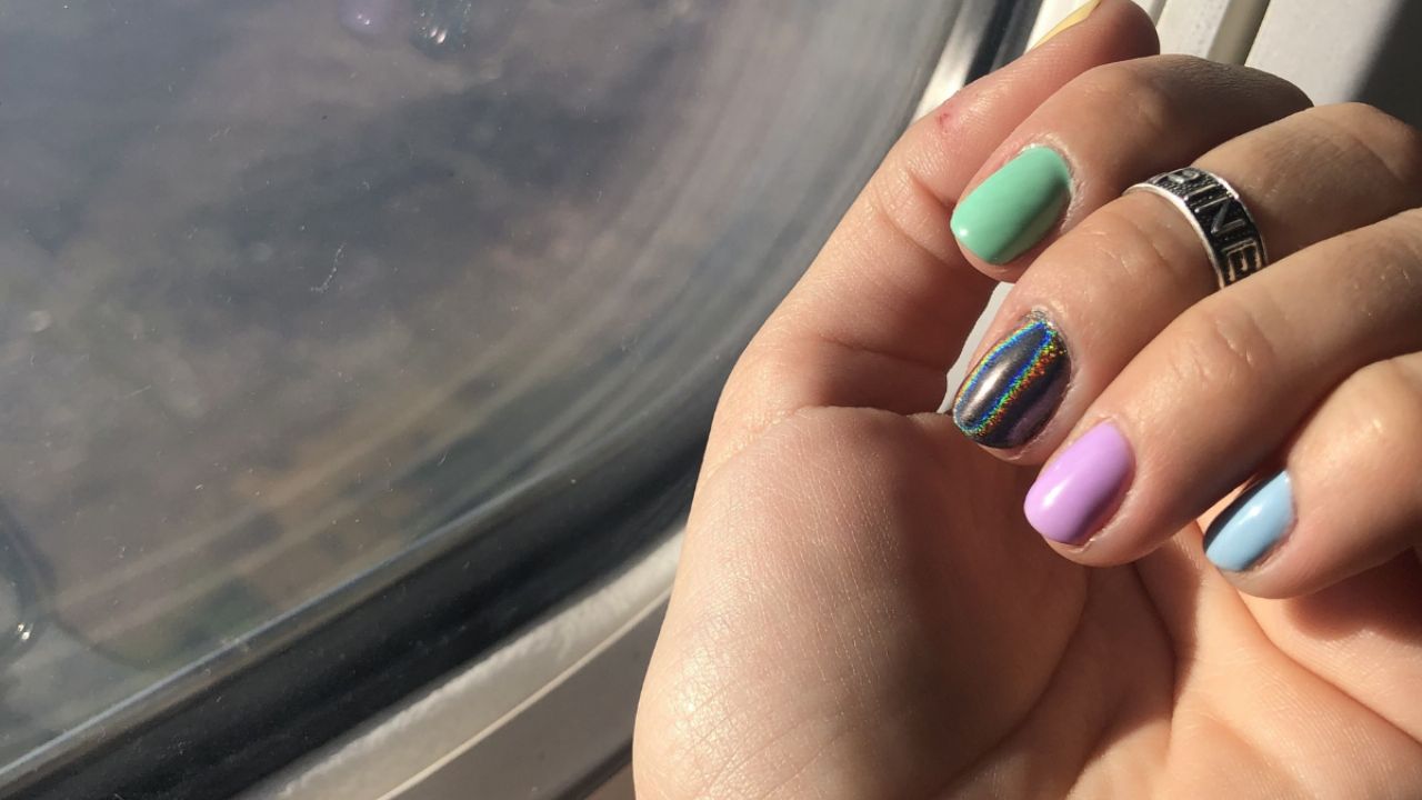 Ideas de nail art en tonos neón