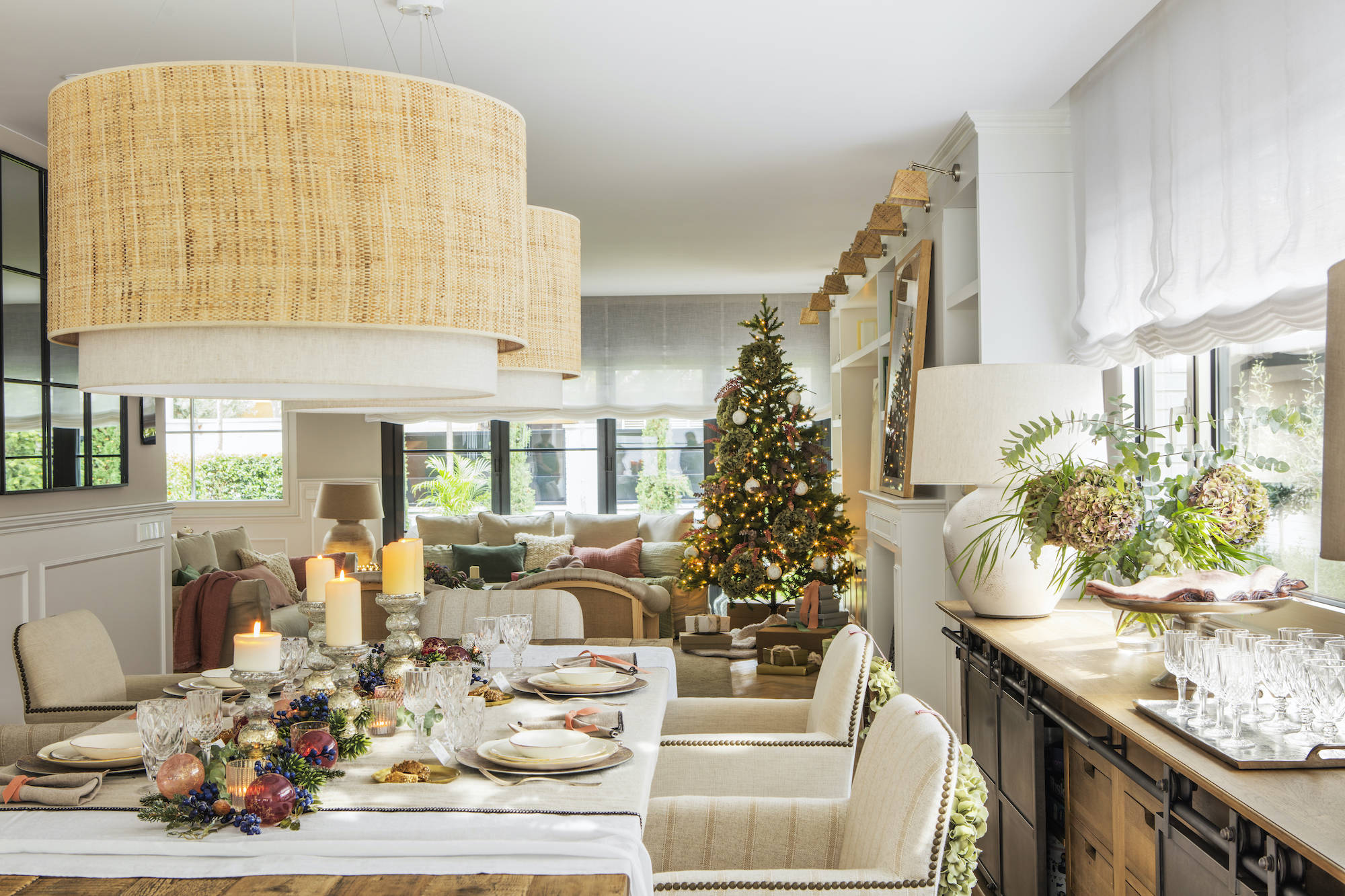 Ideas divertidas para decorar tus uñas en Navidad