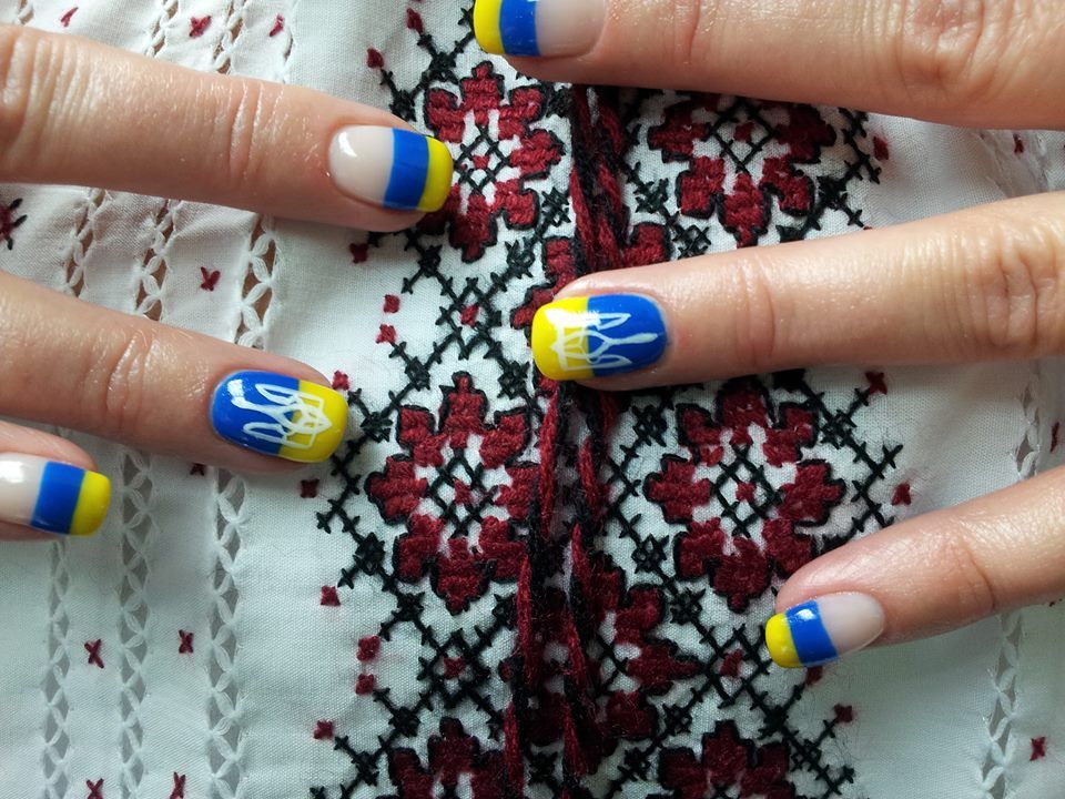 Inspiración de nail art con diseños étnicos