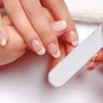 Inspiración de nail art para el verano: diseños frescos y divertidos