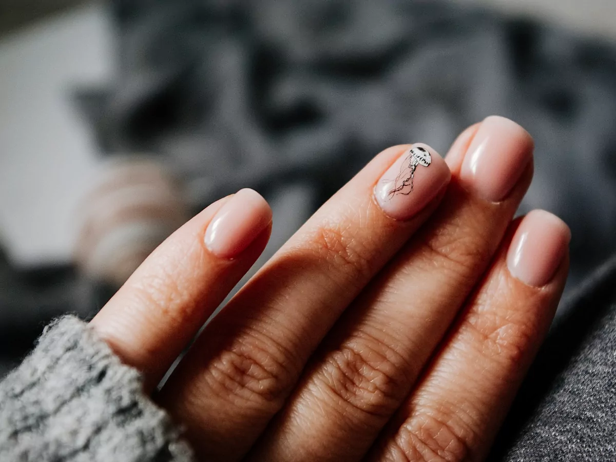 Las mejores marcas de esmaltes especiales para uñas naturales