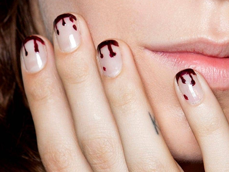 Nail art inspirado en el espacio y las estrellas