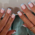 Técnica de uñas en degradado de colores neón