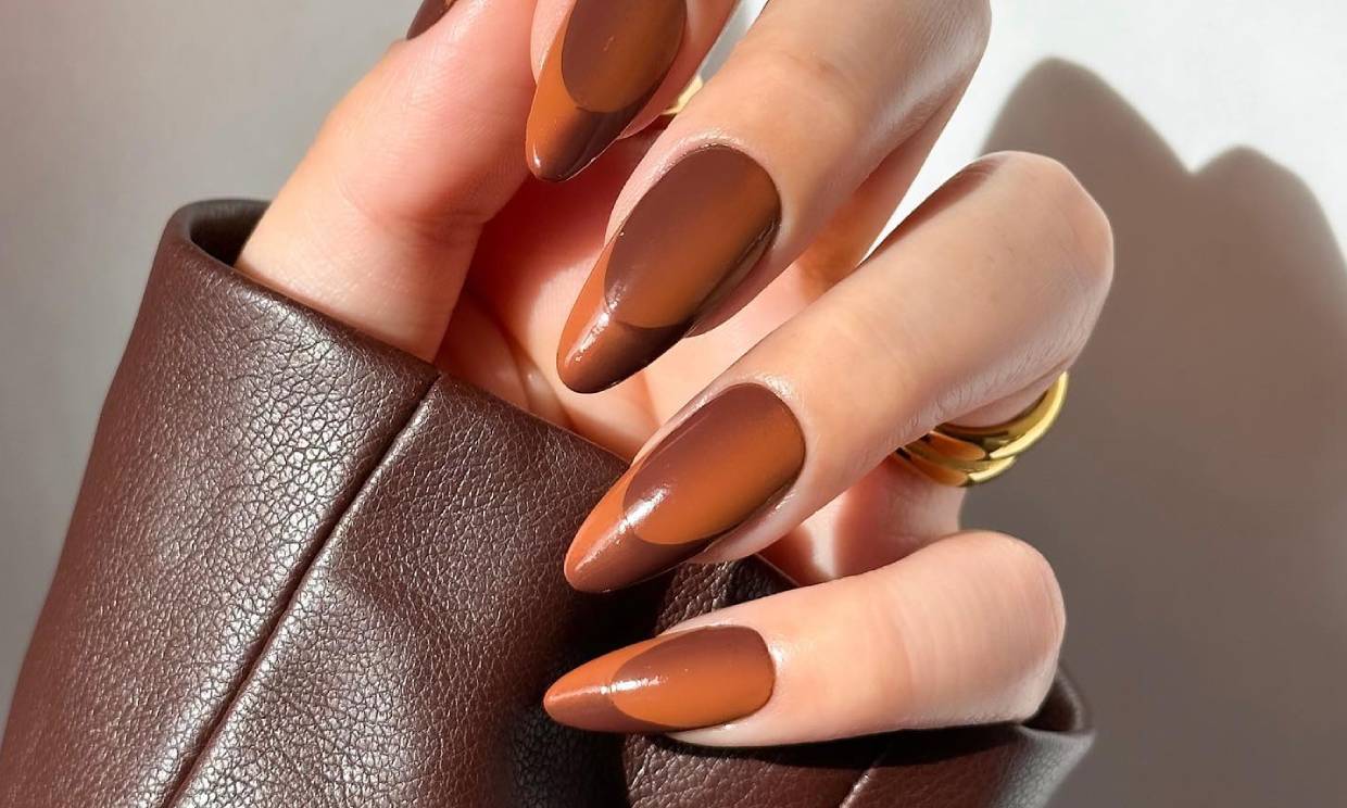 Técnica de uñas en degradado de colores pastel