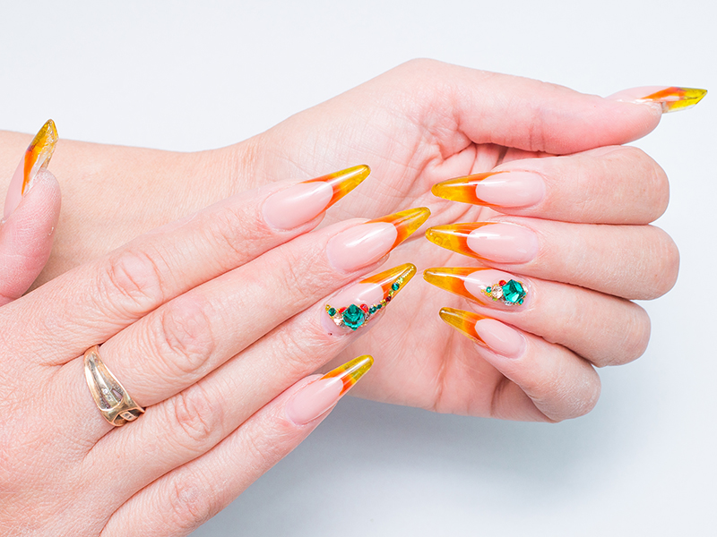 Técnicas de decoración avanzada para uñas acrílicas