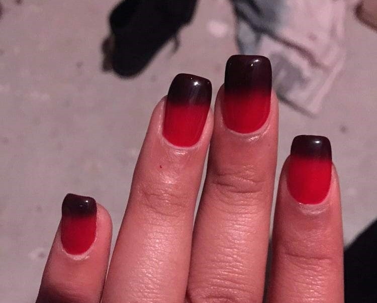 Técnicas de decoración de uñas con esmalte de efecto craquelado