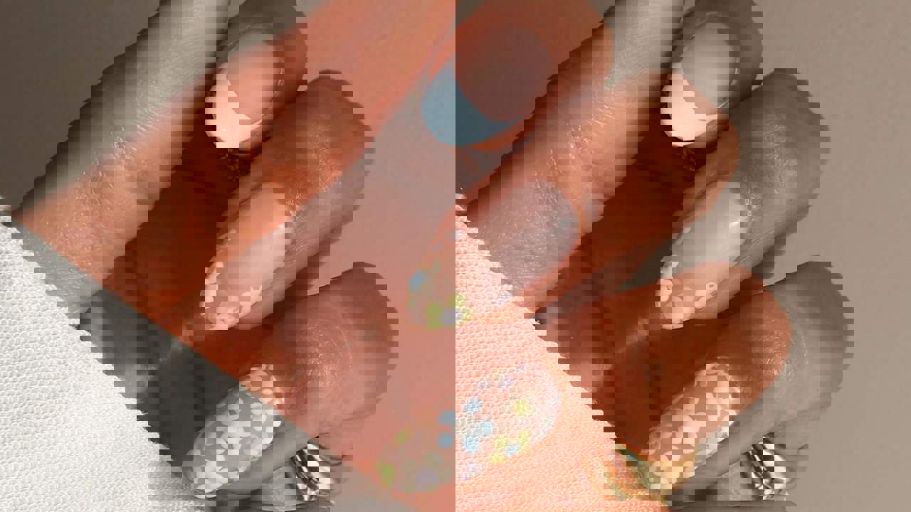 Tonos rosados: femineidad y delicadeza en tus uñas