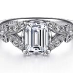 Uñas decoradas con piedras y cristales: diseños lujosos y glamorosos