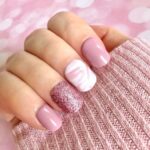 Uñas largas en estilo francés: una opción clásica y elegante